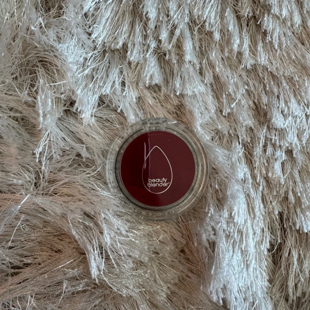 NEW beautyblender Bounce Liquid Whip Cream Blush - Blissful Berry